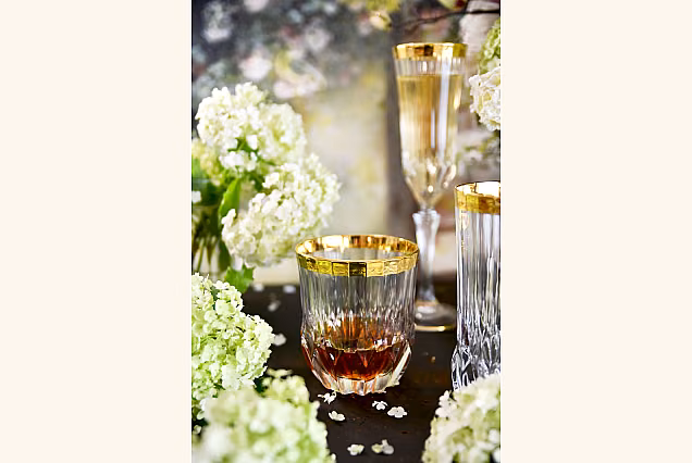 Eleganckie szklanki do whisky zdobione złotem-IRYS